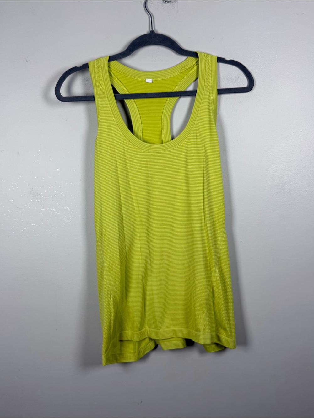 Athleta Momentum Seamless Racerback Tank Top Neon Yellow Size XL Gym Running